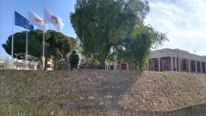 Nach Bombendrohungen fast alle Schulen auf Zypern evakuiert