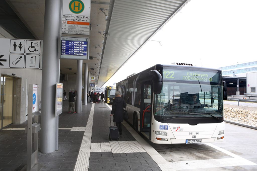Bei Testfahrten zum Flughafen liegen Relex-Busse der Region vorn: Dank komfortabler Anreise entspannt abheben