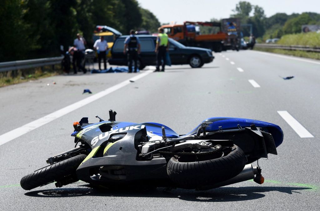 Motorradfahrerin in Neckartentzlingen verletzt