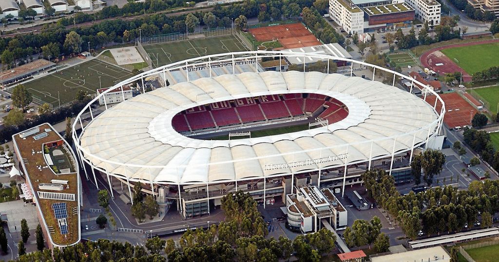 Baumaßnahmen belaufen sich auf knapp zehn Millionen Euro - Startschuss fällt unmittelbar nach dem letzten Bundesliga-Spiel im Mai: Mercedes-Benz-Arena erhält neues Dach