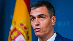 Spanien: Sánchez bleibt nach Rücktrittsandrohung im Amt