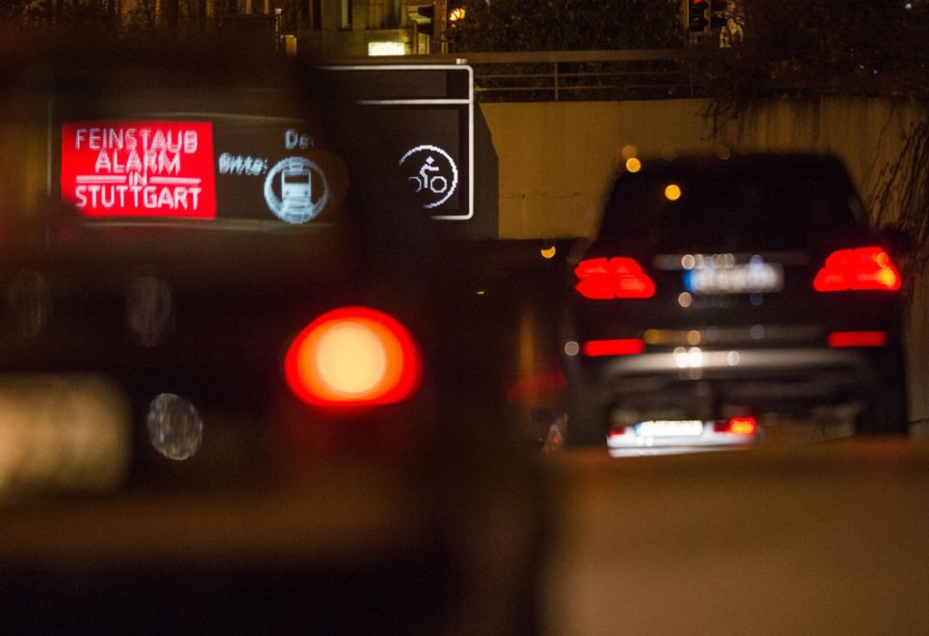 Autofahrer sind aufgerufen, den Wagen stehenzulassen.: Erster Feinstaubalarm 2017 startet am Montag
