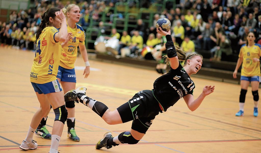Die Bundesliga-Handballerinnen des TV Nellingen feiern beim 26:22 gegen die Neckarsulmer Sportunion ihren ersten Saisonsieg: Das Warten hat ein Ende