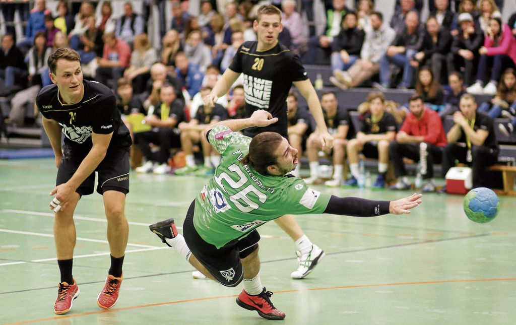 Der Handball-Bezirksligist will noch konstanter werden und sich nicht nur auf das Glück verlassen - Der TV Altbach ist ratlos und sehnt die ersten Punkte herbei: Spitzenreiter Köngen bleibt bescheiden