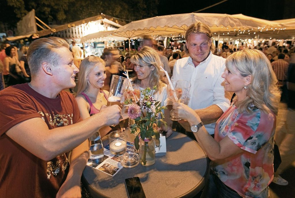 ESSLINGEN: Gemeinderat will sich im Herbst mit der Zukunft der Veranstaltung befassen - Weinstube Eißele fehlt 2016 voraussichtlich: Zwiebelfest wird zum Politikum
