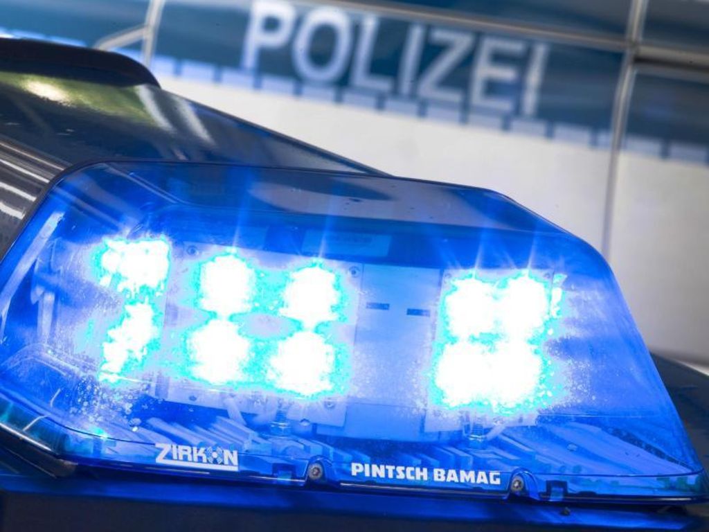 Mehrere geparkte Fahrzeuge in Filderstadt aufgebrochen