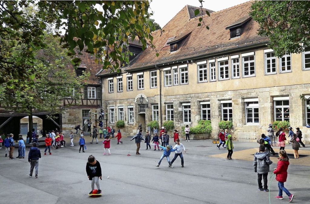 Mit Genehmigung des Kultusministeriums kann es in den Sommerferien losgehen: Esslinger Waisenhofschule will Sommerschule werden