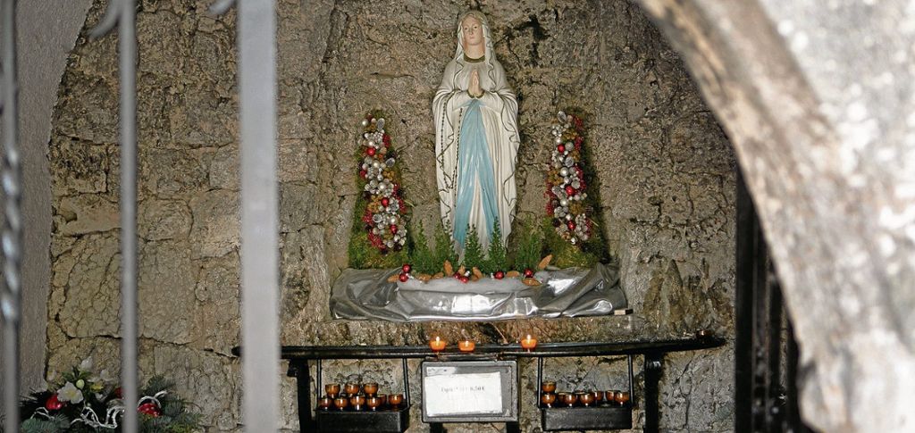 Am 2. Februar wird in der katholischen Kirche der Festtag „Mariä Lichtmess“ gefeiert, der heute eigentlich „Darstellung des Herrn“ heißt.: Das Licht des Lebens