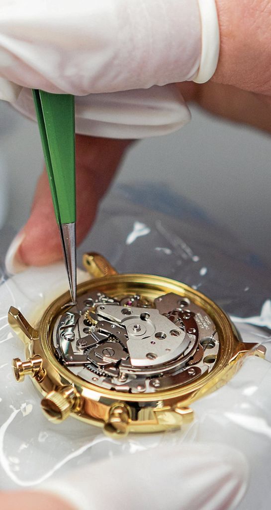 Ist der Digitaltrend eine Gefahr für die deutschen Uhrenhersteller? - Retro-Mechanik ist eine Strategie der Branche: Die Zeiger stehen auf Zukunft