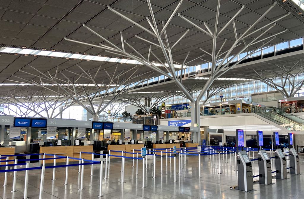 Coronavirus in Stuttgart: Flughafen stellt sich auf länger anhaltende  Ausnahmesituation ein