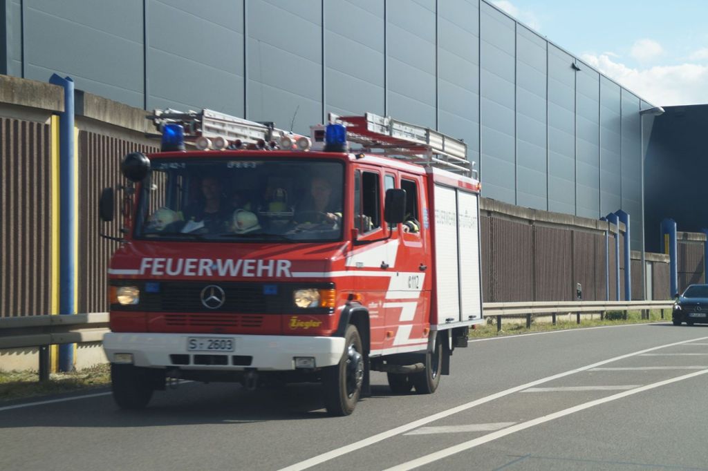 20.06.2019 Ein Flugzeug ist wegen eines rauchartigen Geruchs am Stuttgarter Flughafen notgelandet.