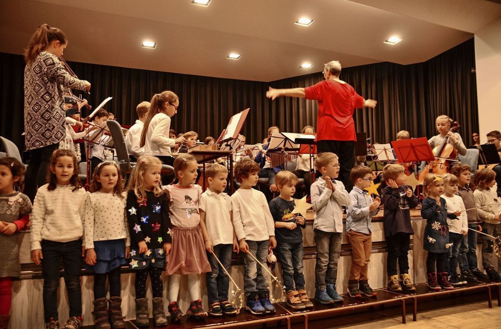 Jugendmusikschule feiert beim Winterkonzert 50-jähriges Bestehen: Musikalische Kinder