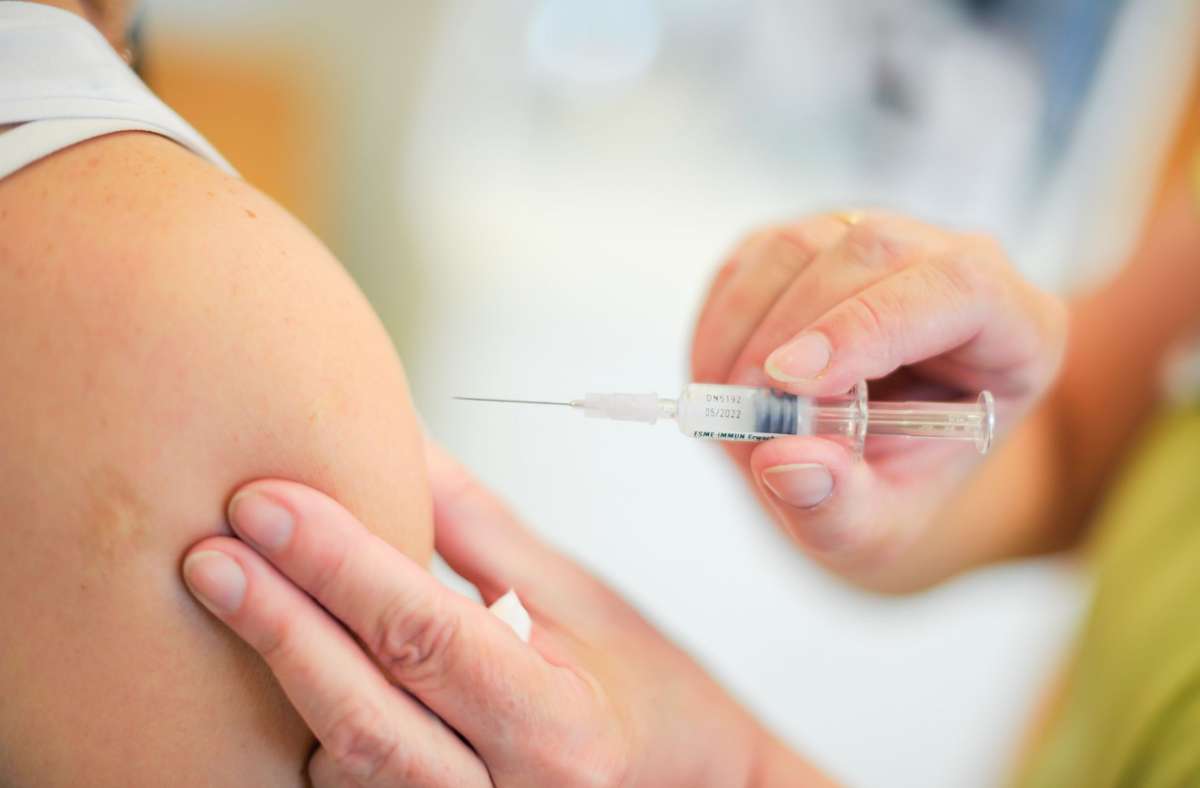 Coronavirus in Baden-Württemberg: Hausarztpraxen werden mit Impfstoff beliefert