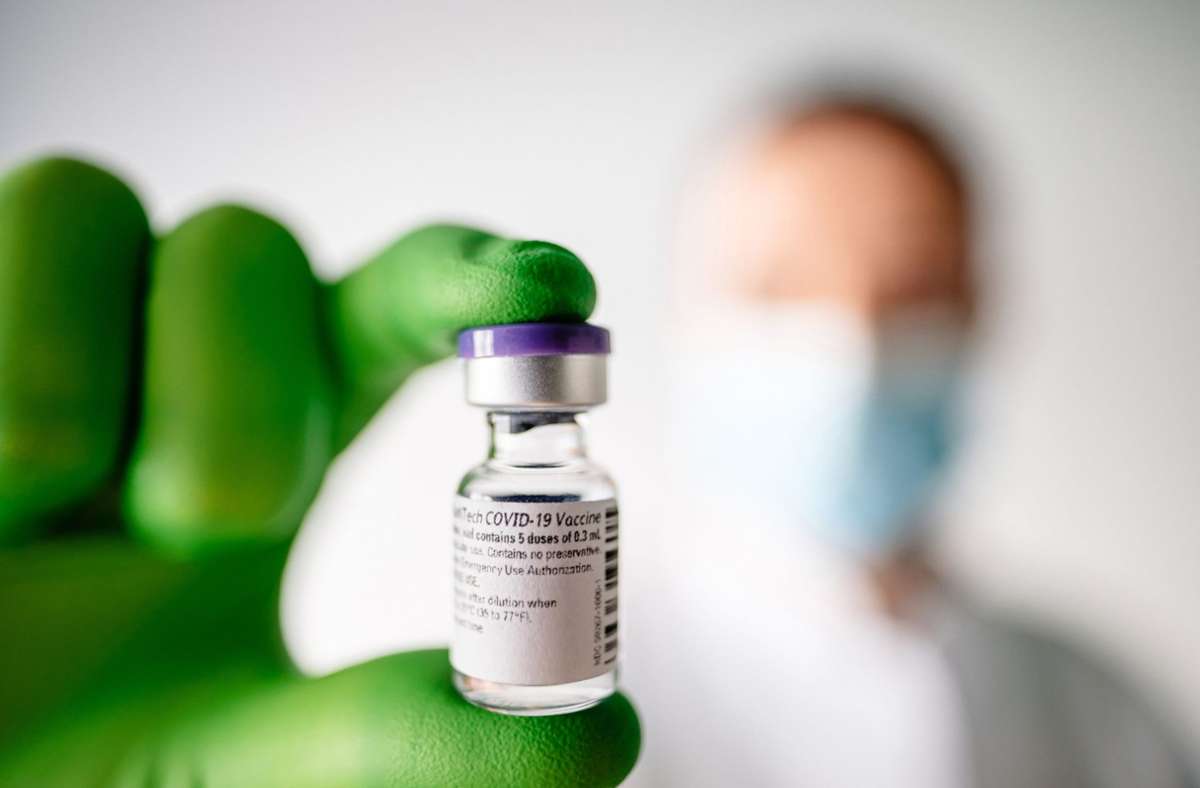 Schutz vor der Corona-Pandemie: Großbritannien beginnt mit Impfungen von Biontech und Pfizer