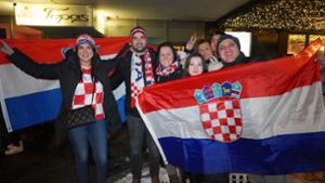 Kroatische Fans in Stuttgart feiern ausgelassen