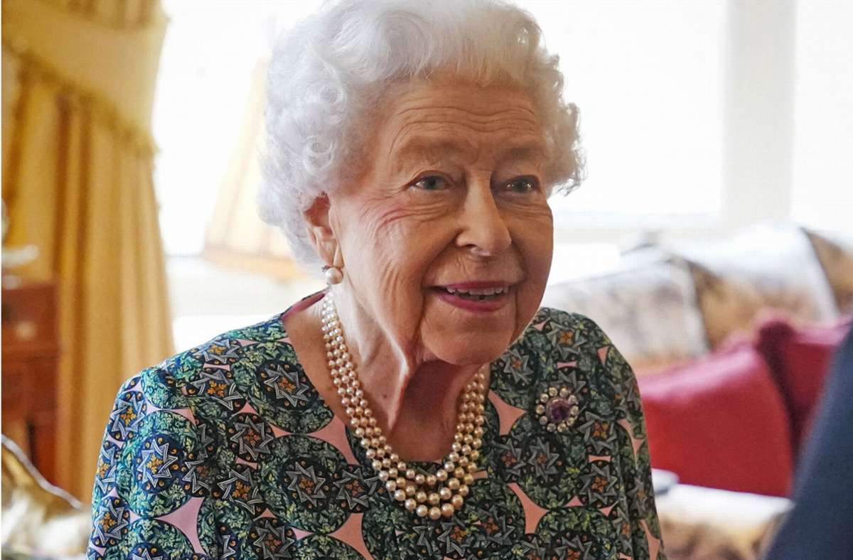 Am 16. Februar hatte Queen Elizabeth II. noch auf Schloss Windsor Besucher empfangen. Foto: AFP/STEVE PARSONS