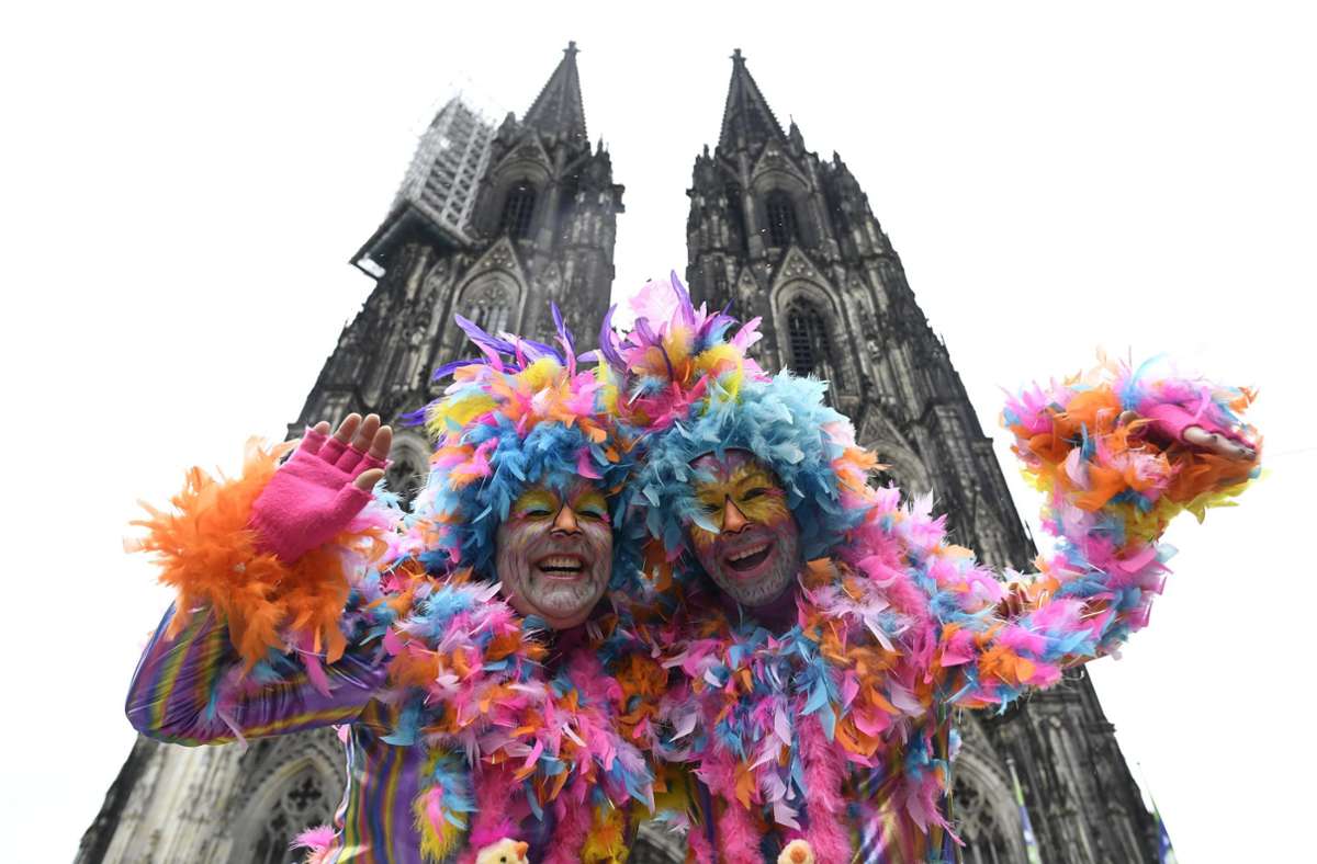 Fünfte Jahreszeit in Deutschland: Karnevalisten wollen trotz Ukraine-Krieg feiern