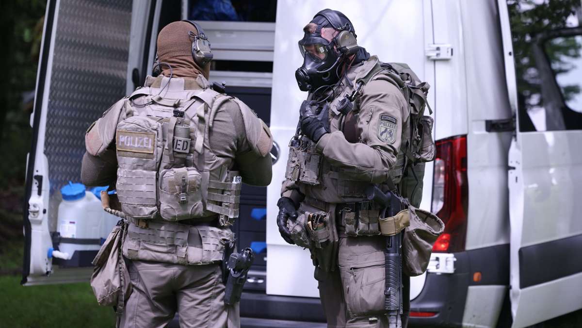 Explosion in Ratingen: Mehrere Verletze – auch Einsatzkräfte darunter