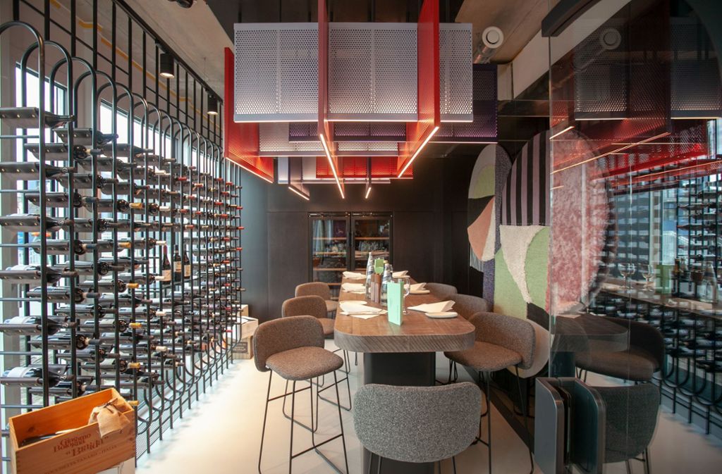 Im neuen Firmensitz von Object Carpet eröffnet ein Restaurant – Kreativ-Inseln für Mitarbeiter: Restaurant „La Visione“ ergänzt Zentrale von Object Carpet