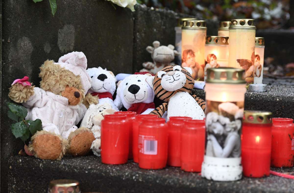 Solingen: Stadt richtet Spendenkonto für Beerdigung der toten Kinder ein