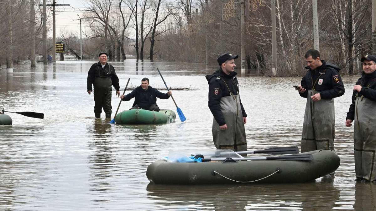 Unwetter: Lage in Russlands Hochwassergebieten weiter angespannt