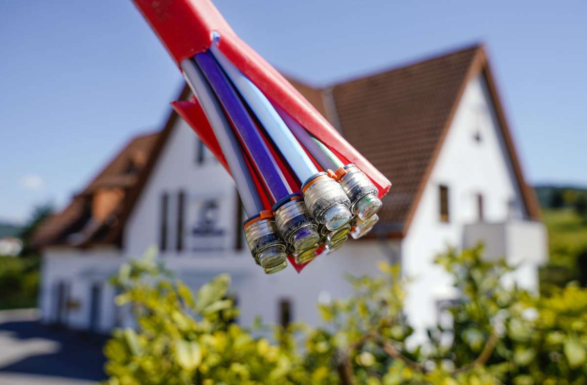 Glasfaser bis ins Haus zu legen ist nicht ganz billig. Foto: picture alliance/dpa/Uwe Anspach