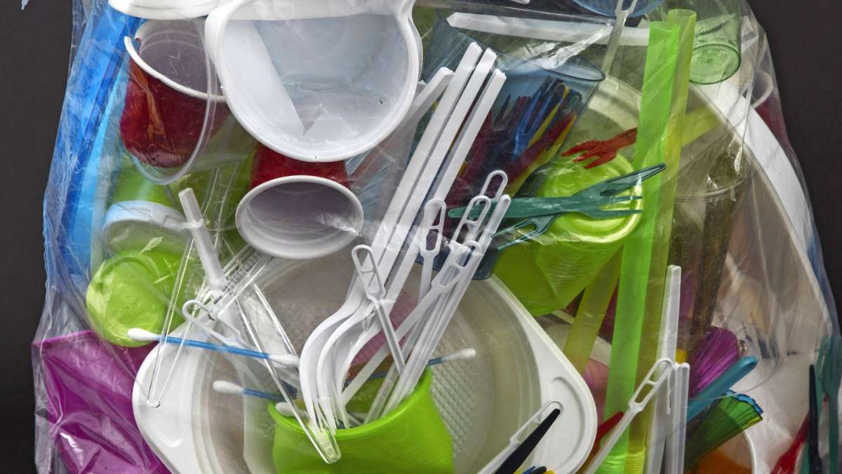 Denkendorf: Textilinstitute beteiligen sich an Kunststoff-Recycling