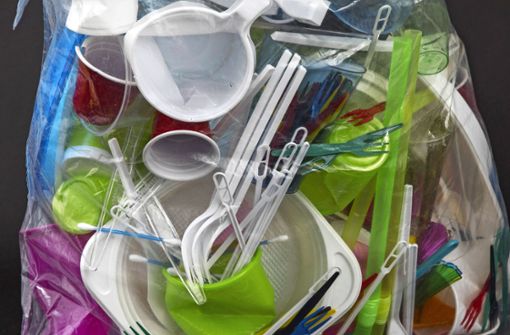 Die Initiative „WhiteCycle“ will dazu beitragen, dass  Plastikabfälle besser wiederverwendet werden können. Foto: imago/Jochen Tack