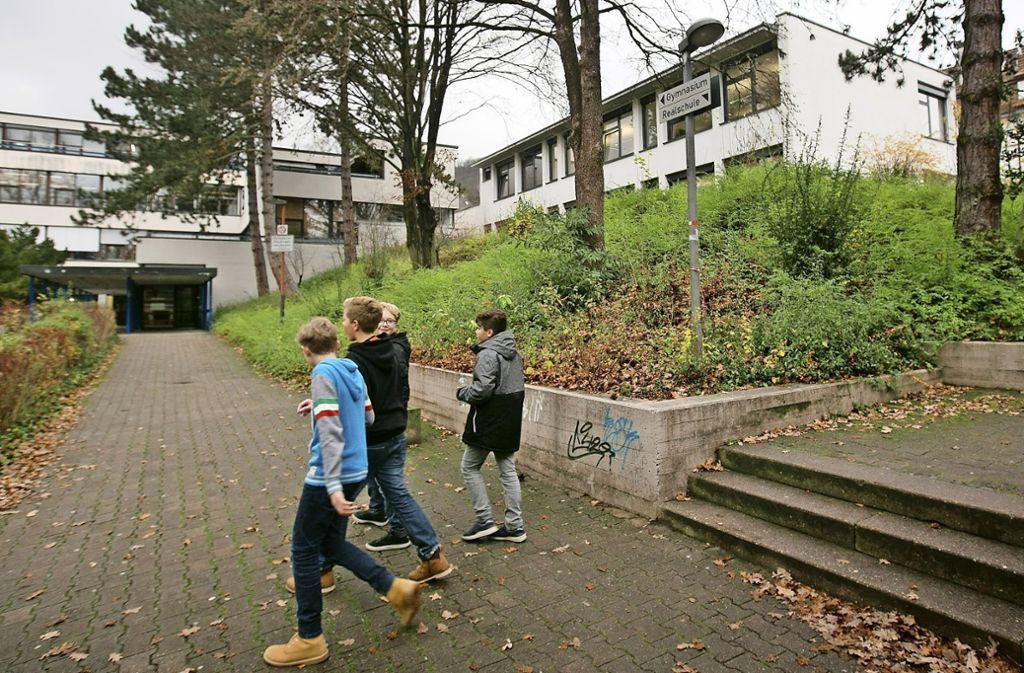 Regierungspräsidium bescheinigt der Schule korrektes Vorgehen: Plochinger Gymnasium verschickt 40 Abweisungen