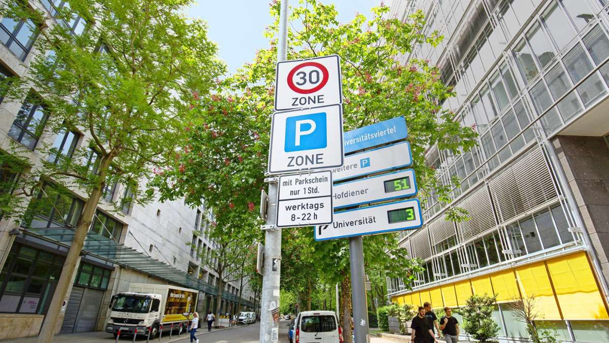 Stuttgart überprüft Subvention: Ist bald Schluss mit kostenlosem Parken für E-Autos?