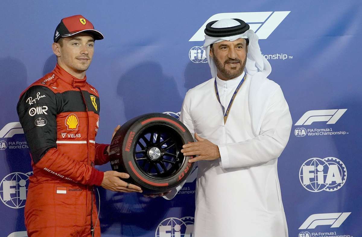 Charles Leclerc sicherte sich die erste Pole Position der neuen Saison.