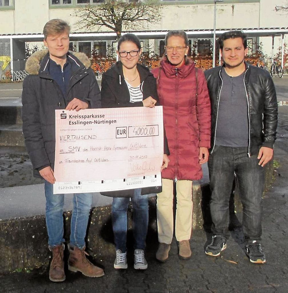 OSTFILDERN:  Spendenlauf des Heinrich-Heine-Gymnasiums: 4000 Euro für den Freundeskreis Asyl