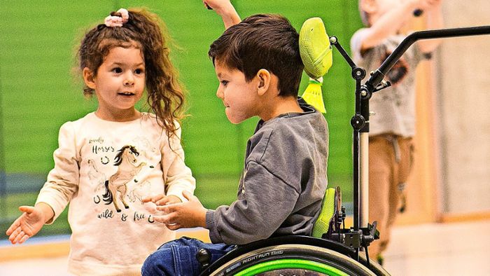 Barrieren für Kinder im Rollstuhl