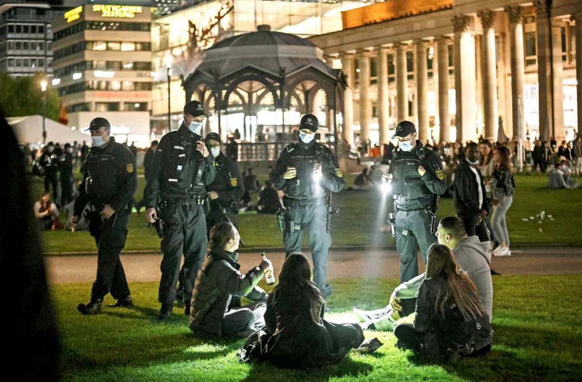 Sicherheit in Stuttgart: Waffenverbot in der Innenstadt verzögert sich