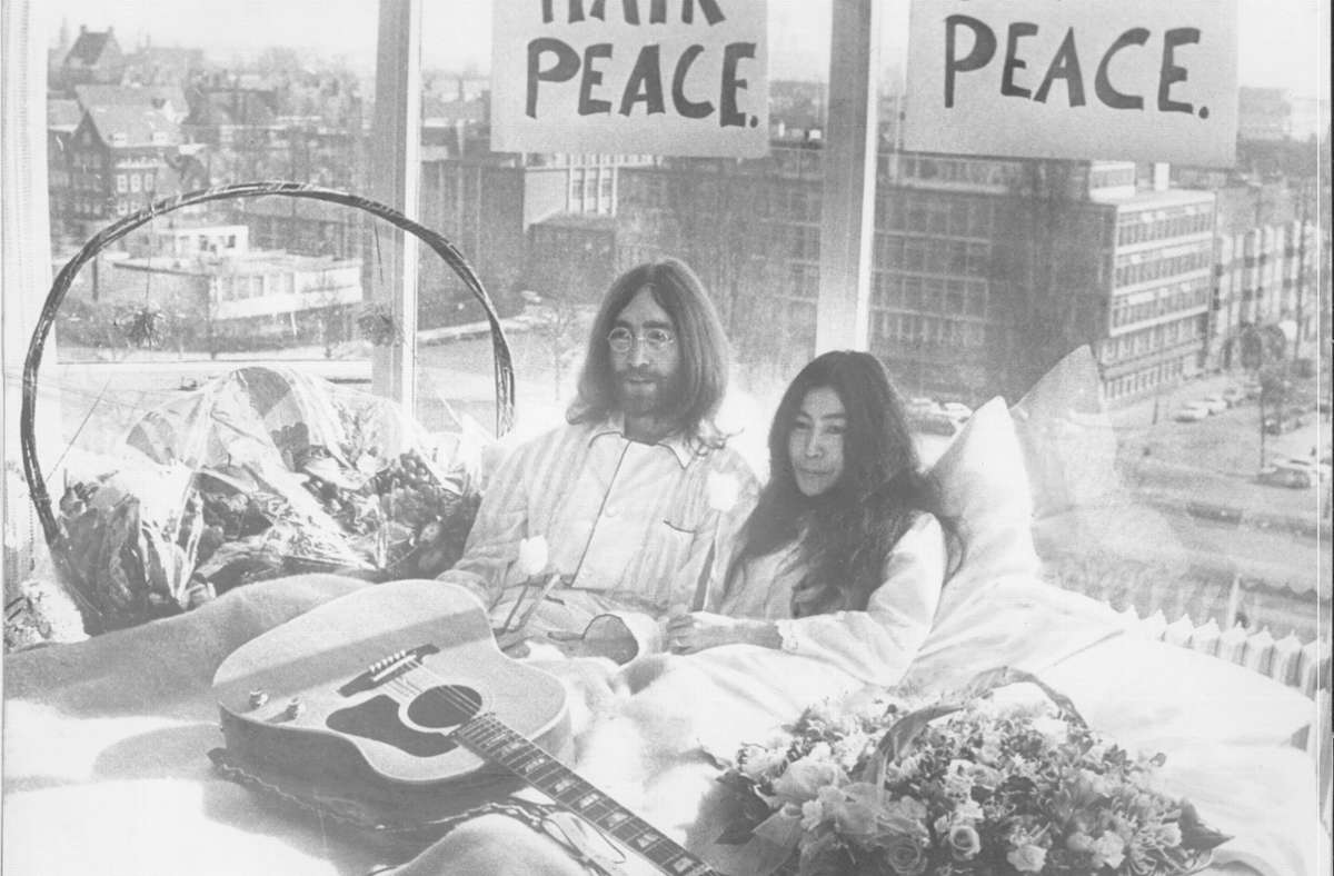 Flitterwochen als PR-Event: John Lennon und Yoko Ono während ihres Bed-ins im Amsterdam Hilton.