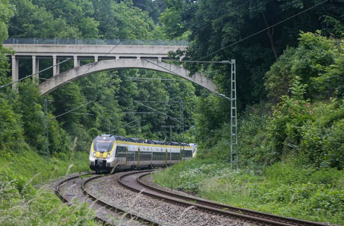 Stuttgart 21: Bleiben für die Gäubahn zwei Gleise zum Kopfbahnhof?