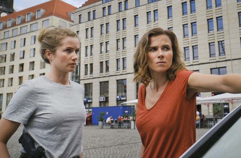 Mehr Arbeit als ihnen lieb ist: Leo Winkler (Cornelia Gröschel, li.) und Karin Gorniak (Karin Hanczewski) ermitteln in Dresden.