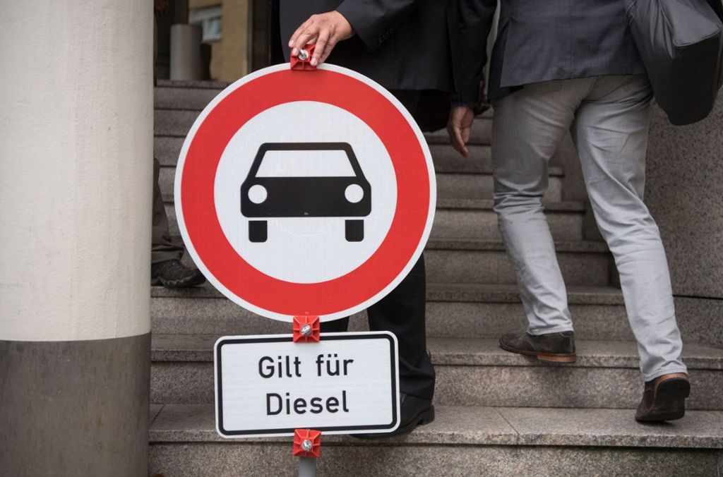 2019 werden Euro-4-Diesel  aus der Stuttgarter Innenstadt verbannt: Diesel-Fahrverbote in Stuttgart kommen im Januar