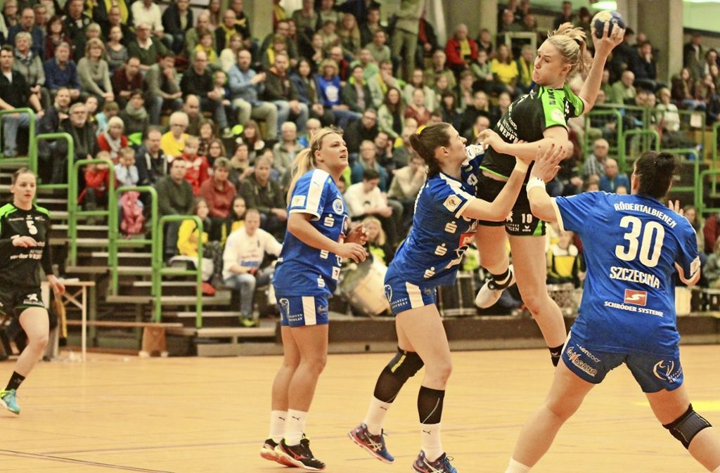 Die Bundesliga-Handballerinnen des TV Nellingen treten am vorletzten Spieltag bei Schlusslicht HC Rödertal an: Die Kunst, die Spannung hoch zu halten