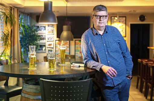 Das „normale Kneipengeschäft“ lohnt sich für den Denkendorfer Gastwirt Dietmar Elbracht mehr als der Fußball-Betrieb. Foto: Horst Rudel