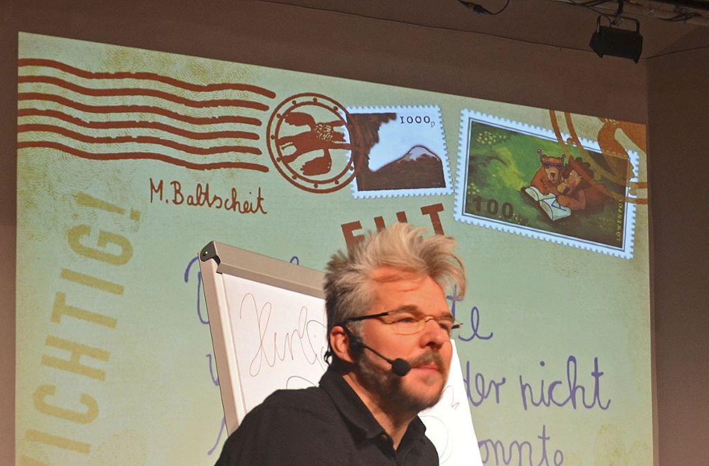 KinMartin Baltscheit zieht bei der LesART mit seinen Löwen-Geschichten eine Show ab: Martin Baltscheits löwenstarke Lesung