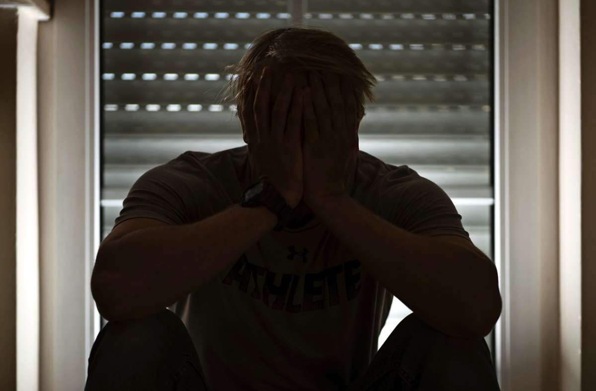 Immer mehr junge Menschen kämpfen mit psychischen Problemen (Symbolbild). Foto: dpa/Nicolas Armer