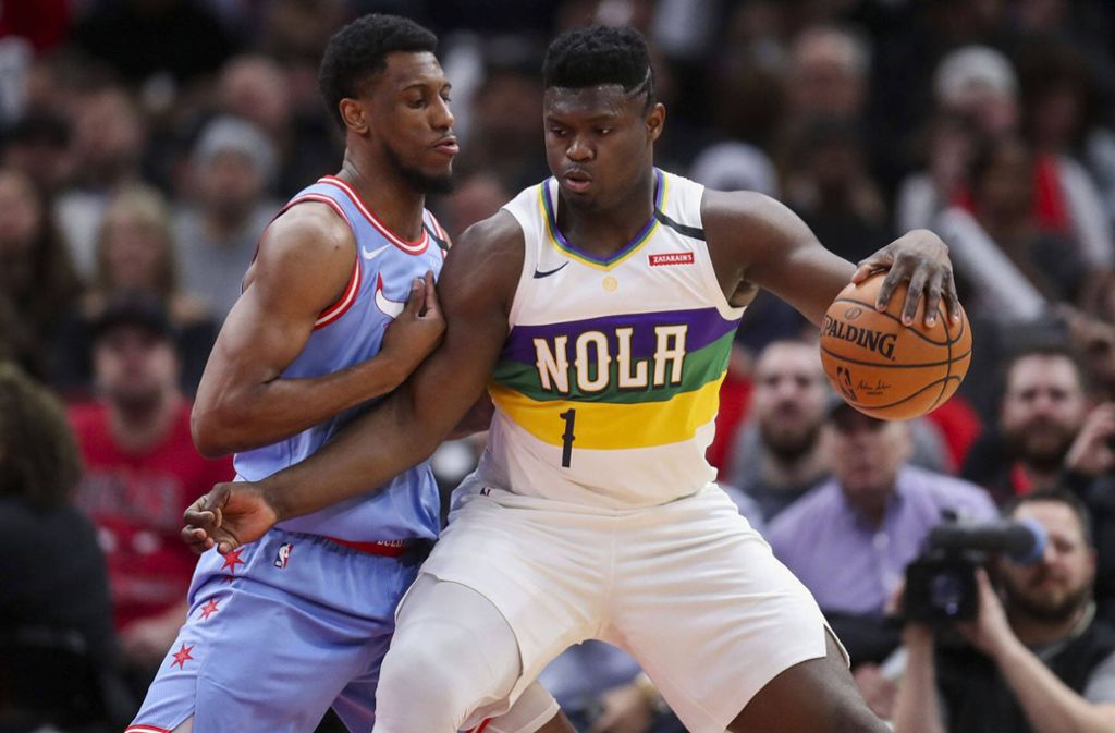 Zion Williamson, Nachwuchsspieler bei den New Orleans Pelicans in der US-Basketballliga NBA, hat angekündigt, dass er die Gehälter der Stadionmitarbeiter für 30 Tage übernehmen wird.