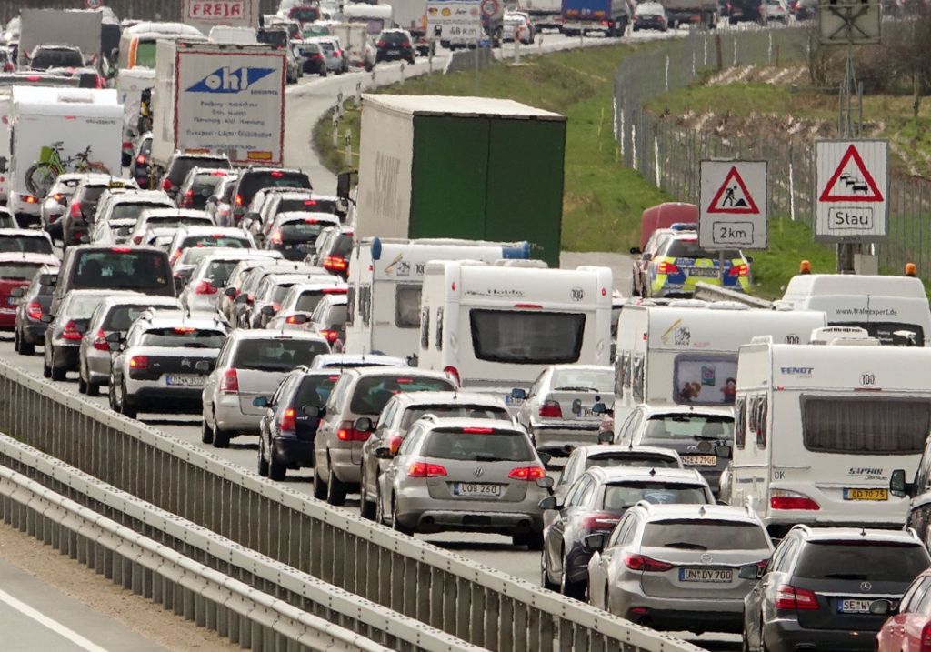 Staugefahr auf den Autobahnen im Land: Am Wochenende starten Tausende in die Ferien