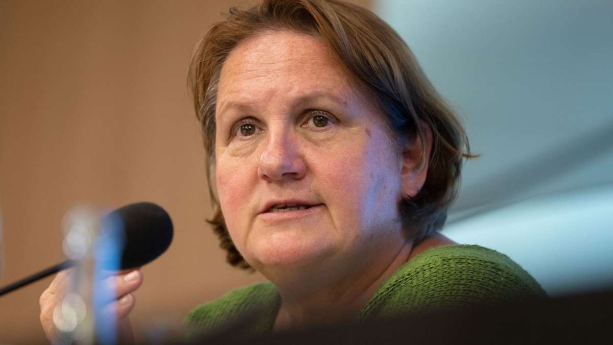Theresa Schopper: Kultusministerin kritisiert Winnetou-Entscheidung von Ravensburger