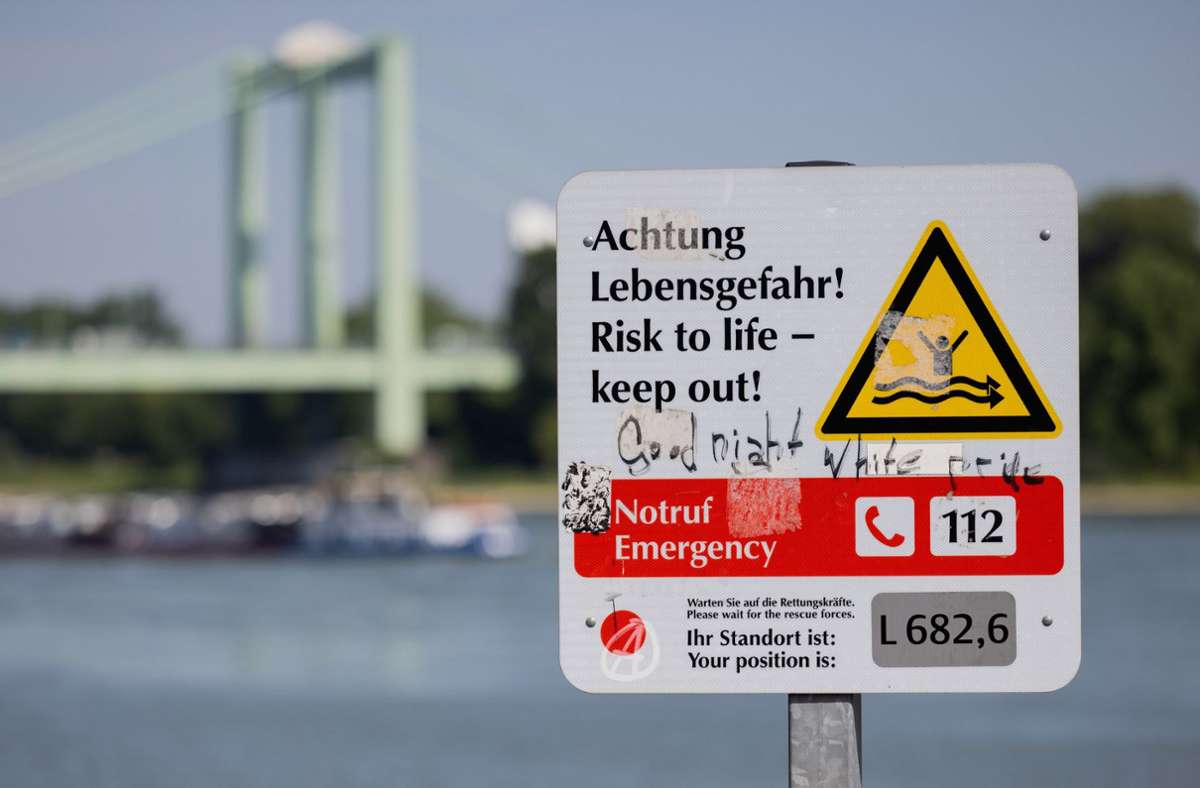 Bonn: Junge und Vater sterben nach Rettung  aus Rhein –  Lebensretter warnen