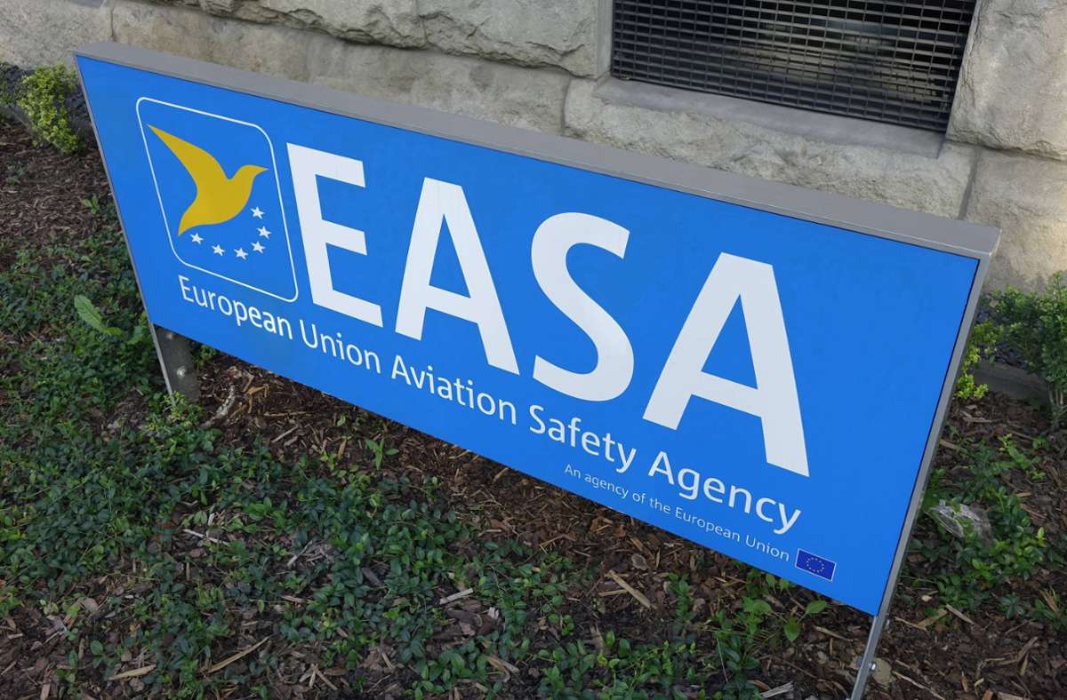 Die europäische Luftsicherheitsagentur EASA lockert die Corona-Maßnahmen. (Archivbild) Foto: imago images/Steinach/Sascha Steinach via www.imago-images.de