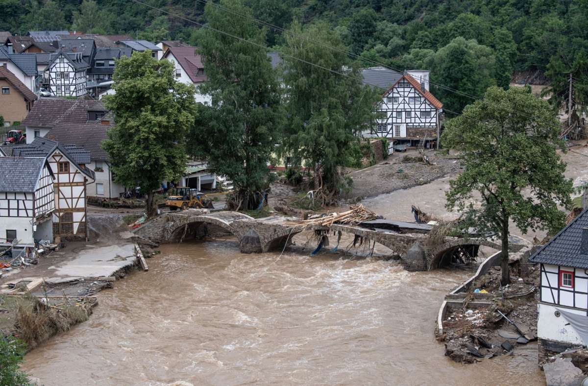 Hochwasser in Rheinland-Pfalz: Stuttgarter Feuerwehrmänner: „Viele hatten Todesangst“