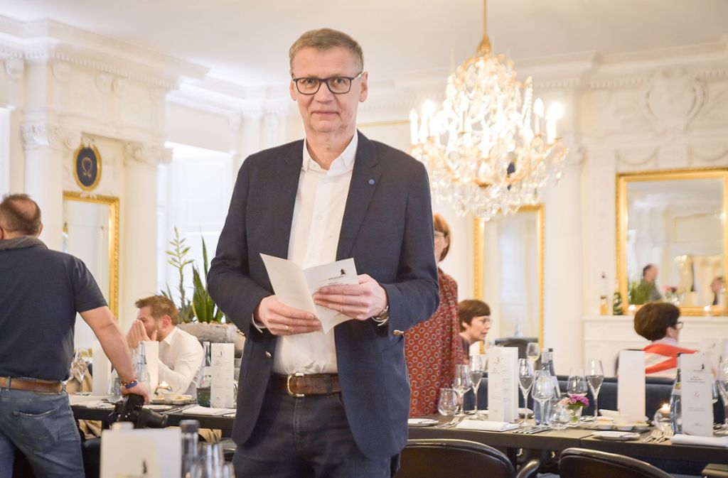 Günther Jauch in Stuttgart: Im Fernsehen ohne Publikum, im Restaurant vor vollem Haus