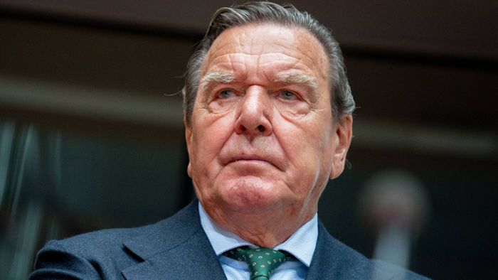 Ex-Grünen-Chef fordert Sanktionen gegen Gerhard Schröder